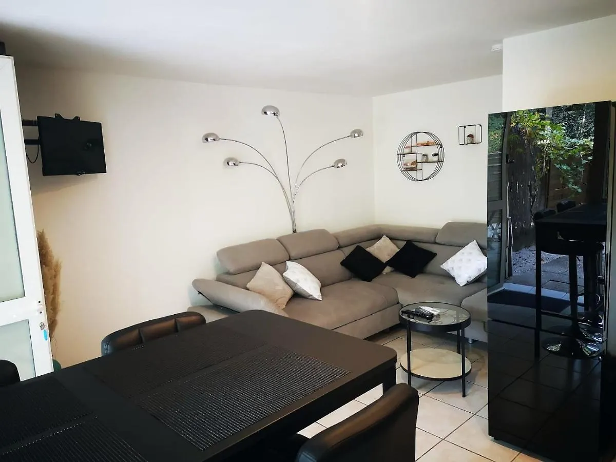 Appartement Le Cosy de l'île à Avignon 0*,  France